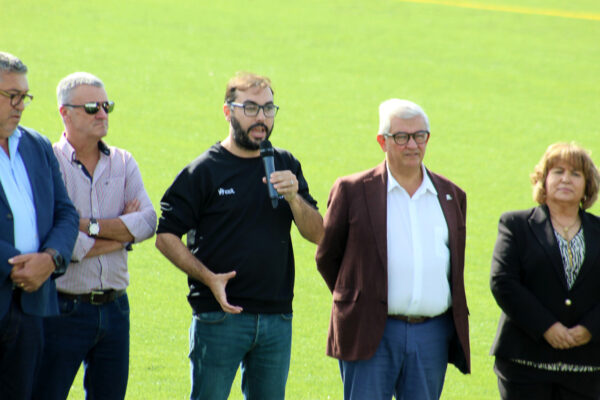 Idanha-a-Nova: Inaugurado relvado do Estádio Municipal