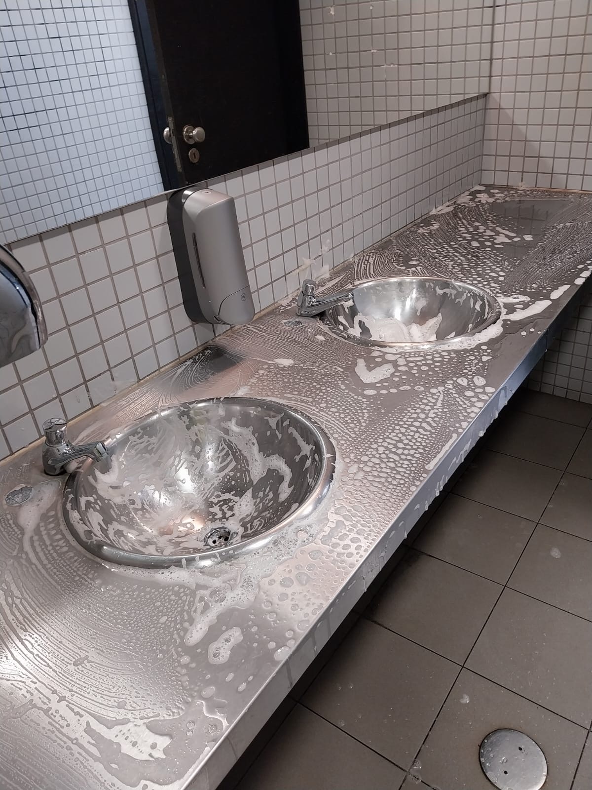 Castelo Branco reforça limpeza de sanitários públicos