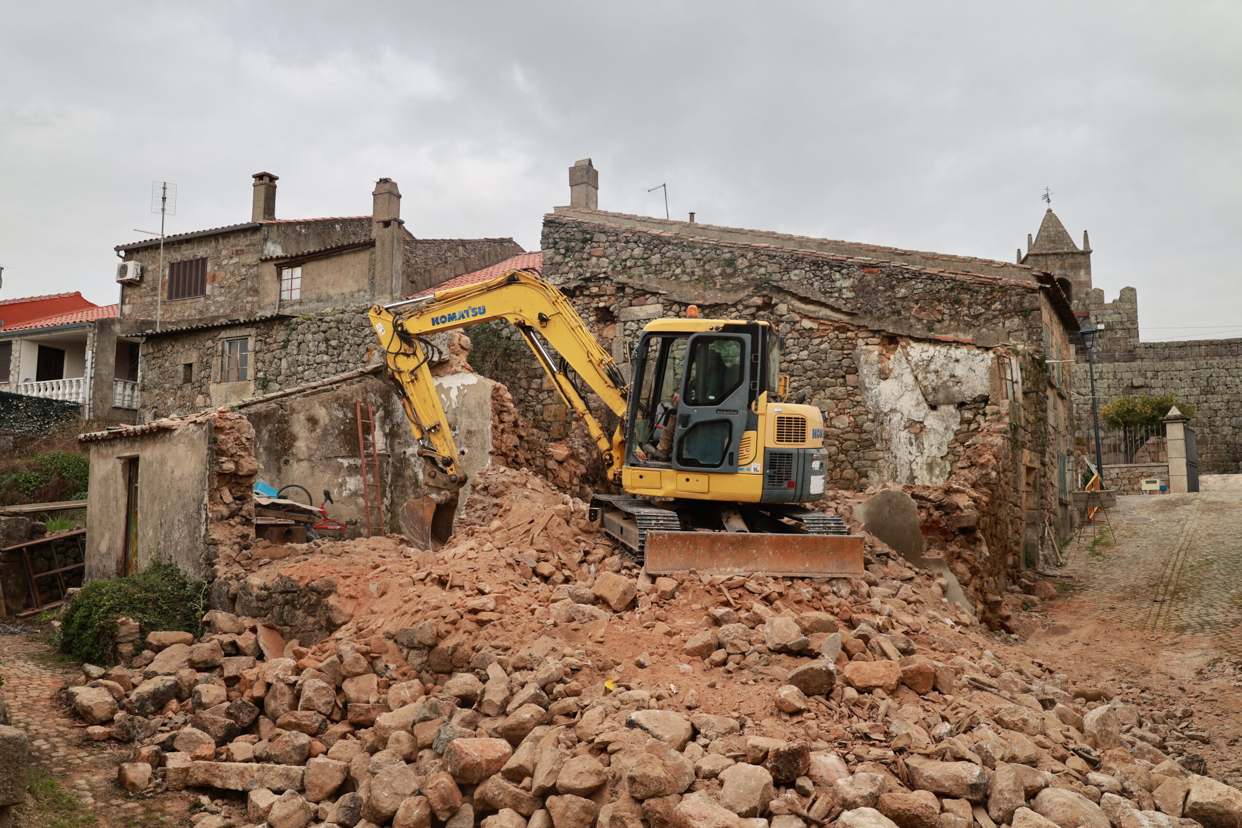 Penamacor inicia requalificação de edifícios no Cimo de Vila