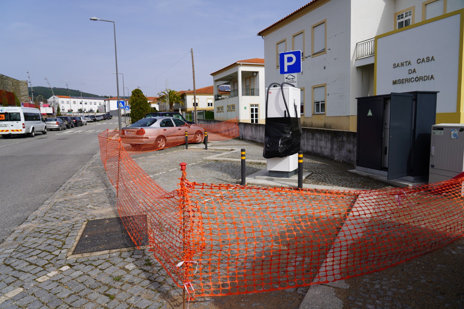 Oleiros instala novos postos de carregamento para veículos elétricos